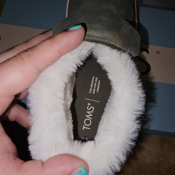 NWT Paxton TOMS - Picture 4 of 7